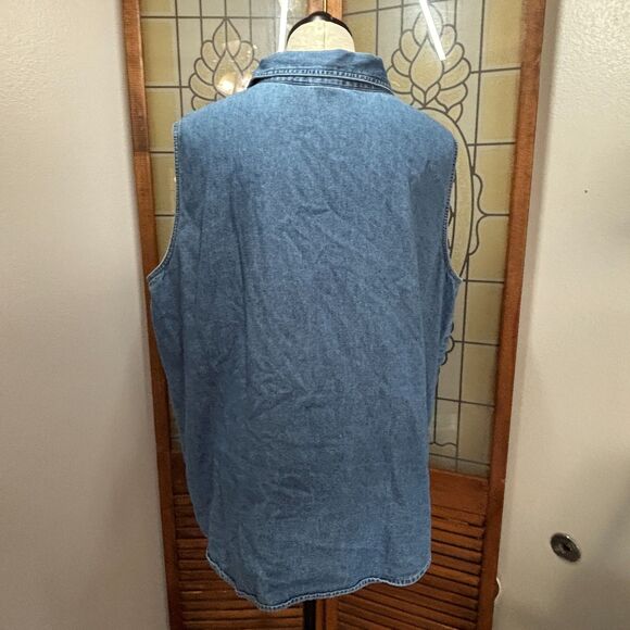 Looney Tunes Vintage Y2K Tweety Bird Sleeveless Denim Button Up Woman's Size 24W - Picture 3 of 9